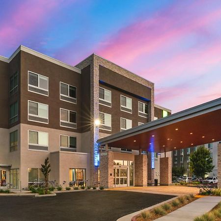 Holiday Inn Express & Suites - Suisun City By Ihg エクステリア 写真