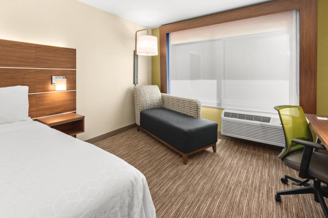 Holiday Inn Express & Suites - Suisun City By Ihg エクステリア 写真