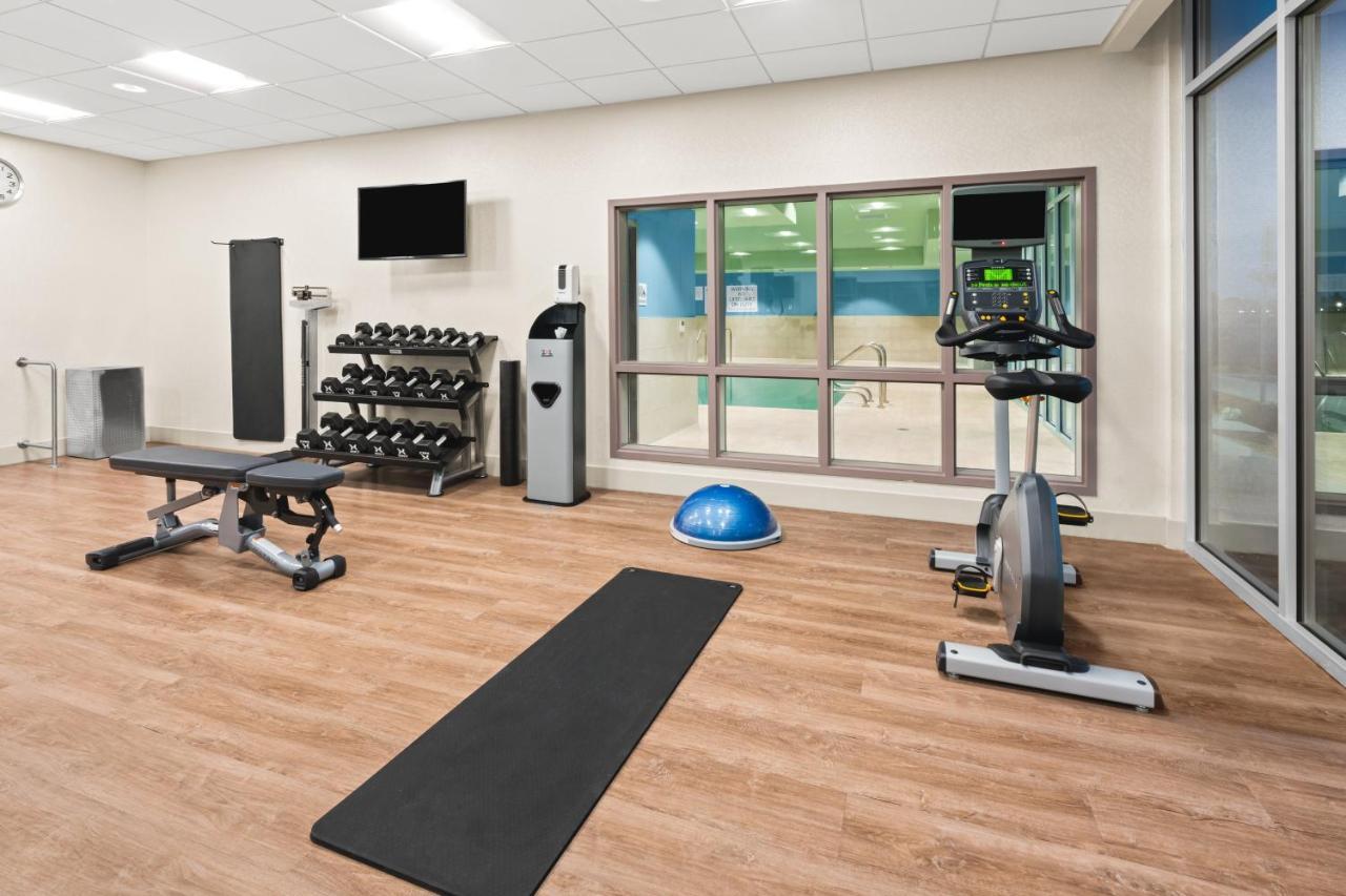 Holiday Inn Express & Suites - Suisun City By Ihg エクステリア 写真