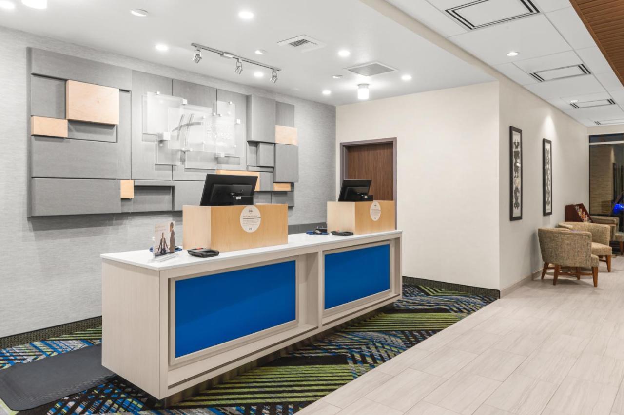 Holiday Inn Express & Suites - Suisun City By Ihg エクステリア 写真