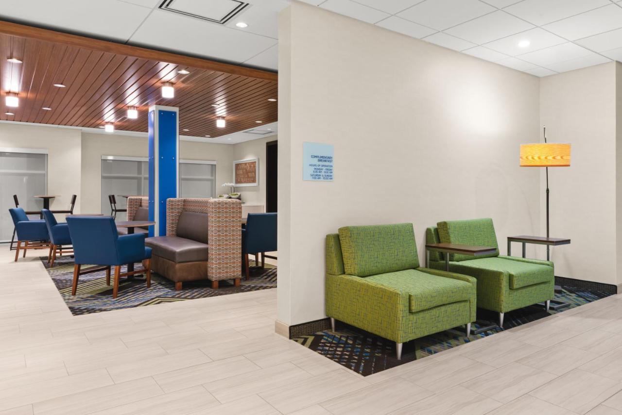 Holiday Inn Express & Suites - Suisun City By Ihg エクステリア 写真