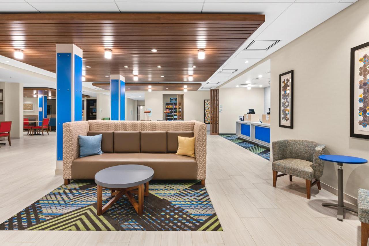 Holiday Inn Express & Suites - Suisun City By Ihg エクステリア 写真