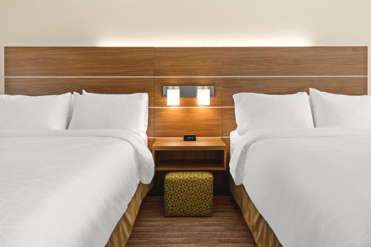 Holiday Inn Express & Suites - Suisun City By Ihg エクステリア 写真