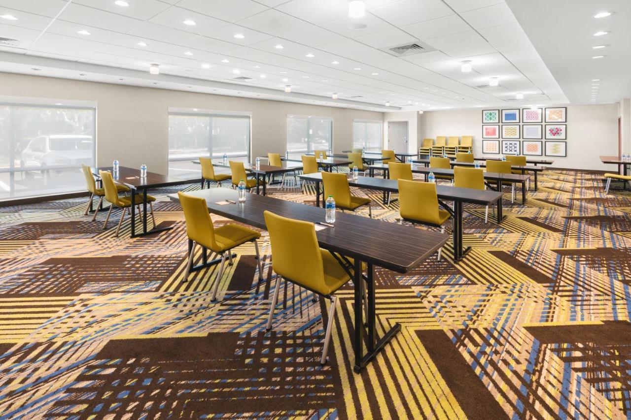 Holiday Inn Express & Suites - Suisun City By Ihg エクステリア 写真