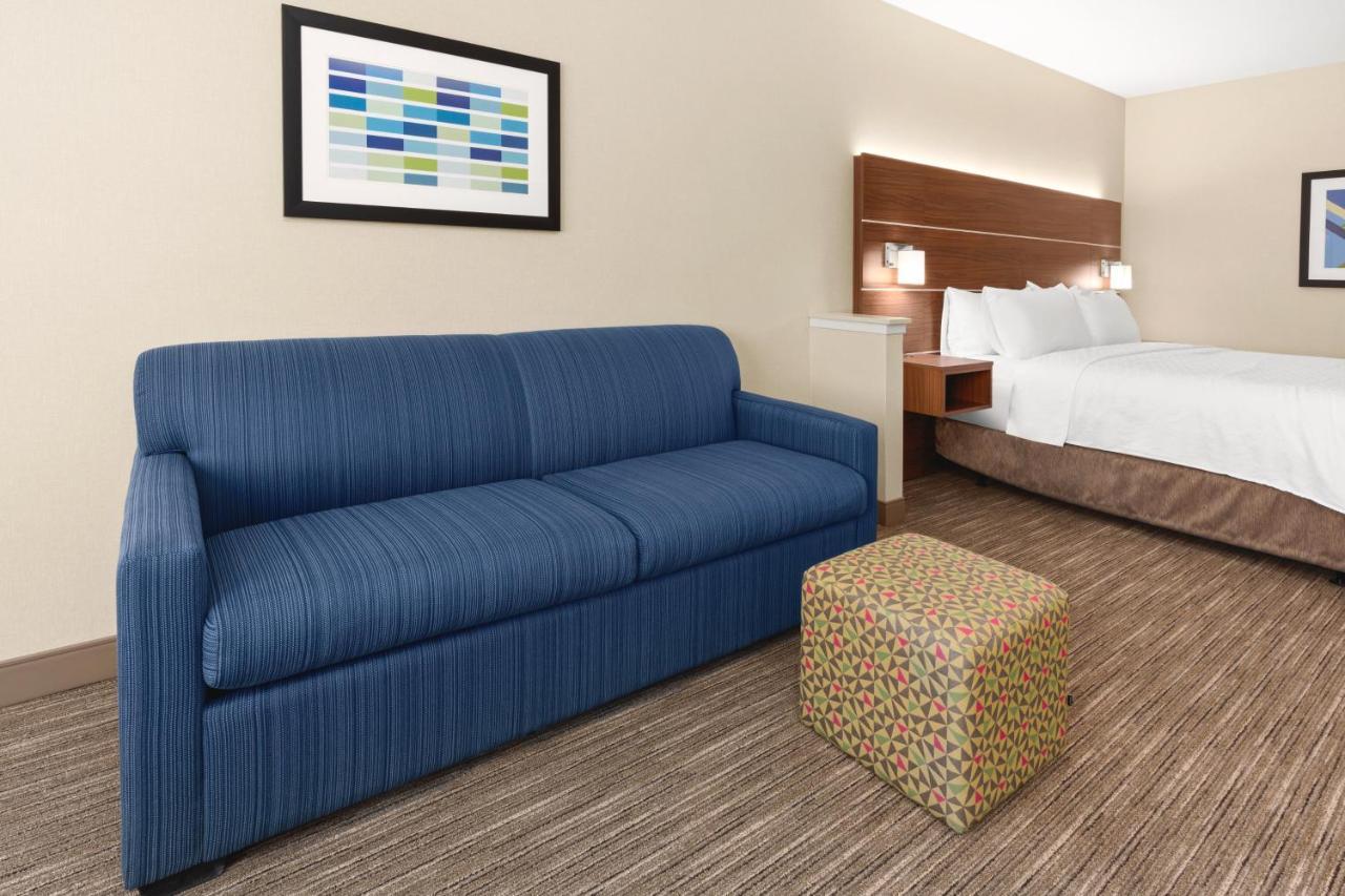 Holiday Inn Express & Suites - Suisun City By Ihg エクステリア 写真